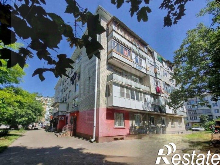 1-комн квартира Октябрьская улица, 450,  д. 450