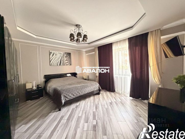 3-комн квартира улица Орджоникидзе, 81 к2,  д. 81 к2