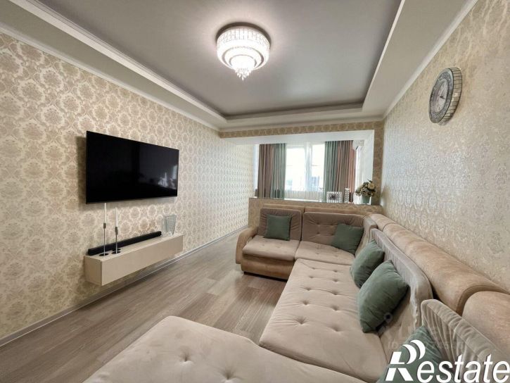 3-комн квартира Никольская улица, 15А,  д. 15А