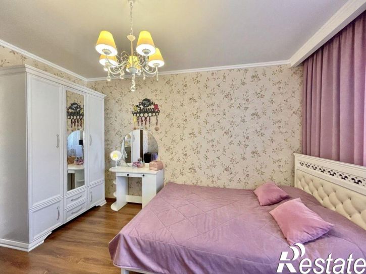 3-комн квартира Никольская улица, 15А,  д. 15А
