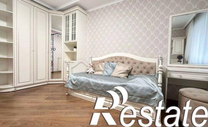 4-комн квартира улица Орджоникидзе, 81 к3,  д. 81 к3