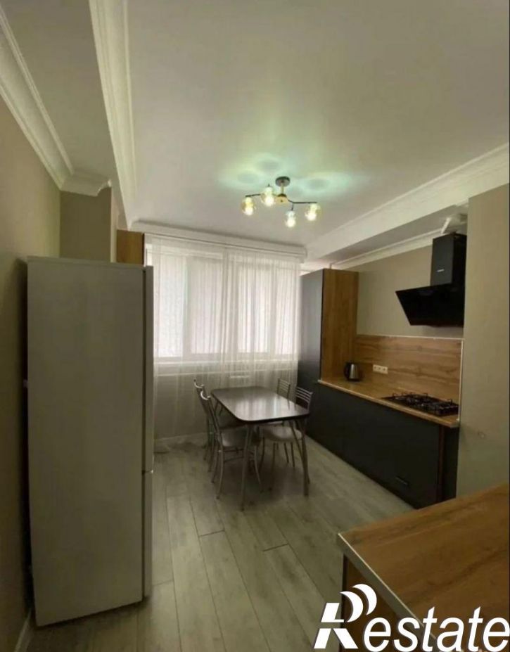 2-комн квартира Никольская ул, 21 к4
