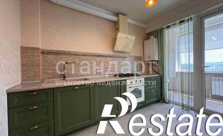 3-комн квартира Просторная улица, 17 к2,  д. 17 к2