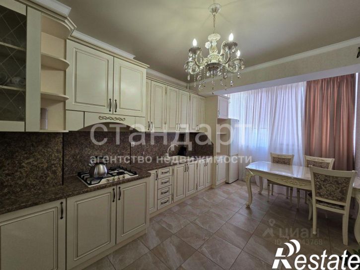 2-комн квартира Никольская улица, 10,  д. 10