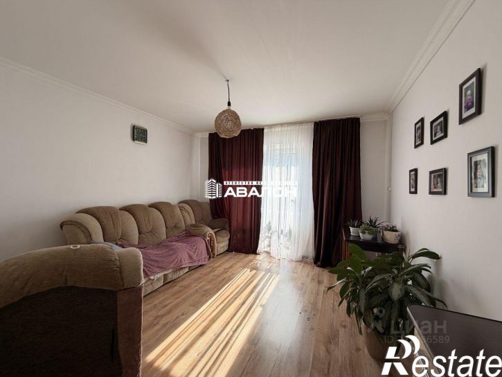 2-комн квартира Октябрьская улица, 458,  д. 458