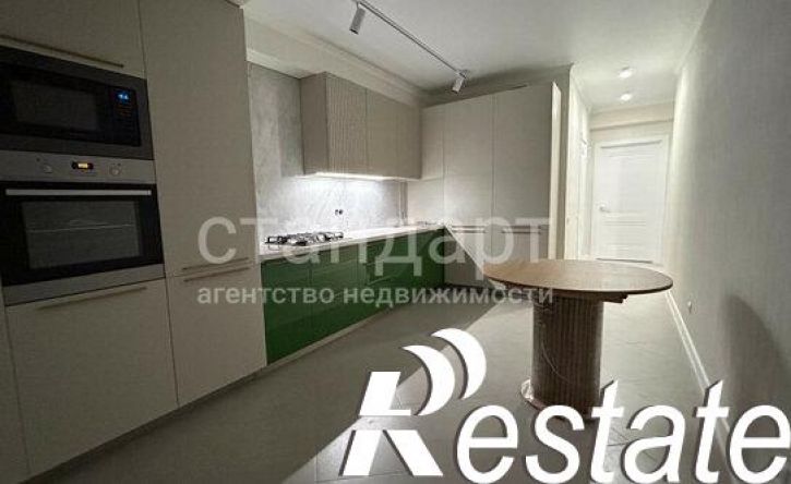 2-комн квартира Просторная улица, 15 к3,  д. 15 к3