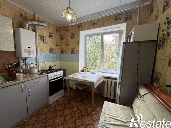 2-комн квартира улица Долина Роз, 6,  д. 6