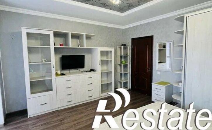 2-комн квартира Никольская улица, 15А,  д. 15А