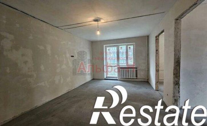 3-комн квартира улица Титова, 8А,  д. 8А