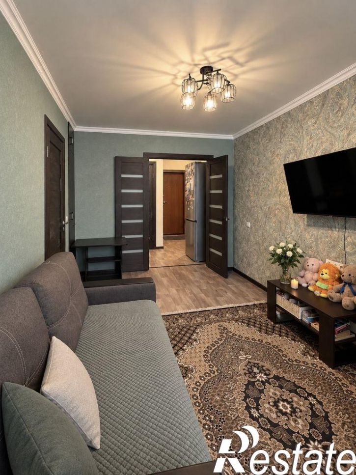2-комн квартира Долина Роз ул