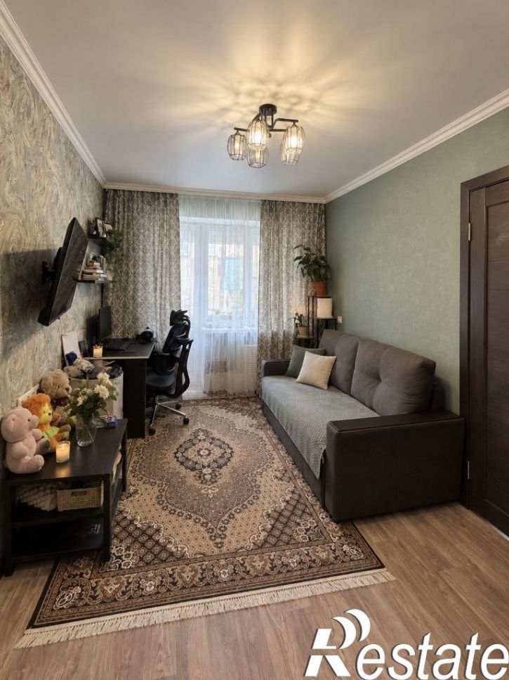 2-комн квартира Долина Роз ул