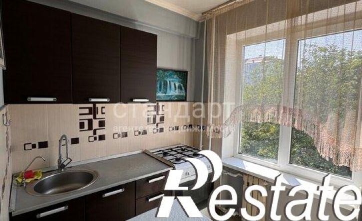 3-комн квартира улица Долина Роз, 23,  д. 23