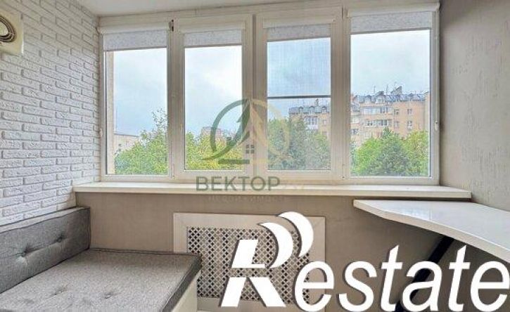 2-комн квартира улица Долина Роз, 20Б,  д. 20Б
