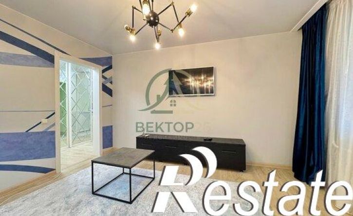 2-комн квартира улица Долина Роз, 20Б,  д. 20Б