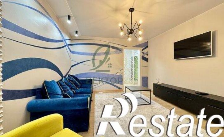 2-комн квартира улица Долина Роз, 20Б,  д. 20Б