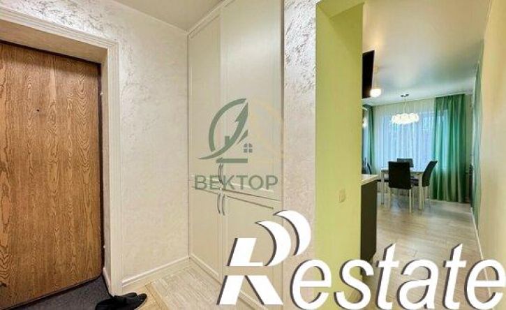2-комн квартира улица Долина Роз, 20Б,  д. 20Б
