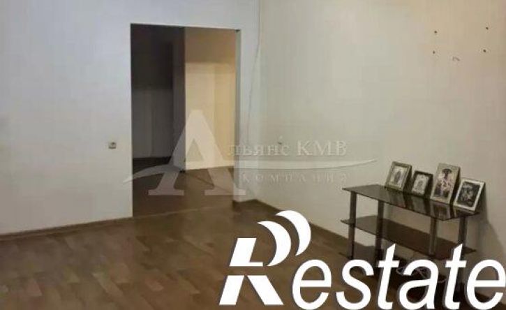 3-комн квартира улица Шмидта, 72/1,  д. 72/1
