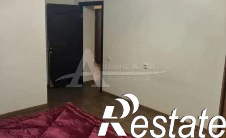 3-комн квартира улица Шмидта, 72/1,  д. 72/1