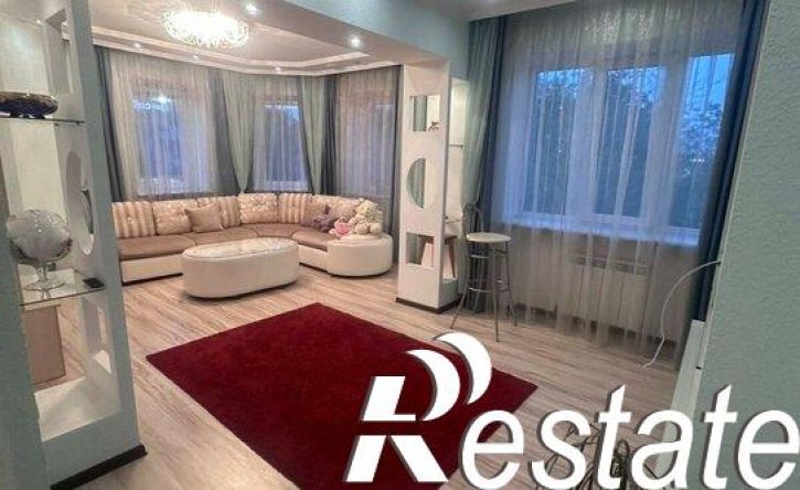 4-комн квартира Октябрьская улица, 458,  д. 458