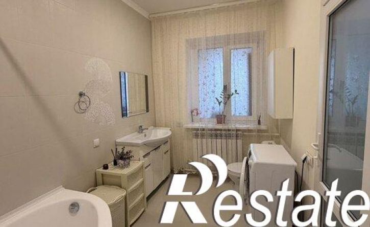 2-комн квартира улица Карла Маркса, 1,  д. 1