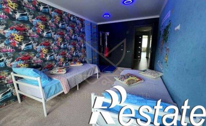 3-комн квартира улица Нелюбина, 25,  д. 25