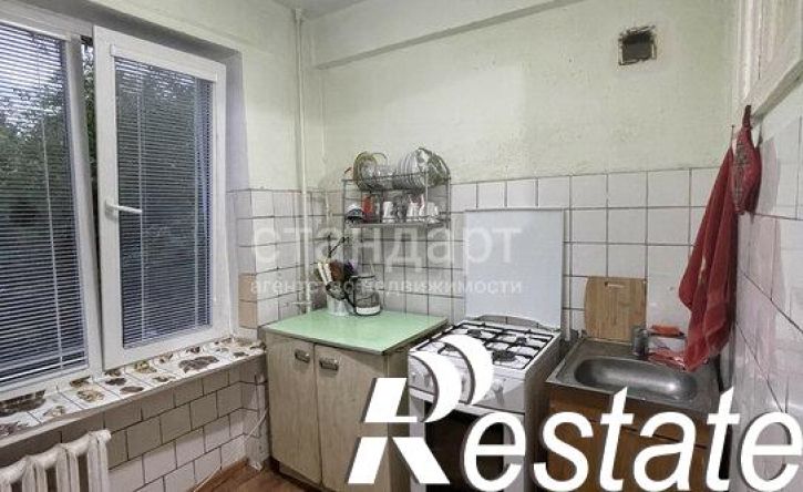 2-комн квартира улица Долина Роз, 3,  д. 3