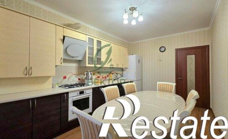 3-комн квартира улица Октябрьская Площадь, 31Б,  д. 31Б