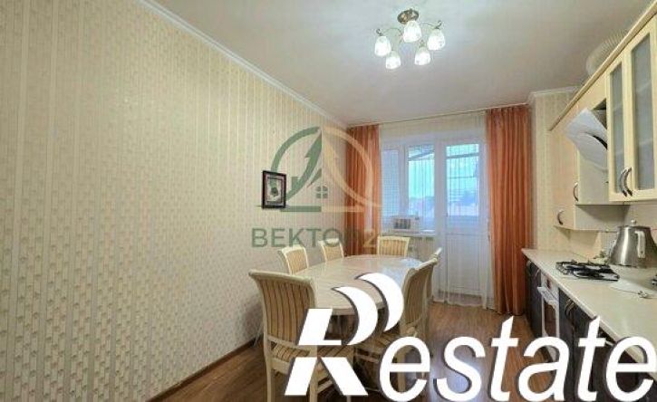 3-комн квартира улица Октябрьская Площадь, 31Б,  д. 31Б