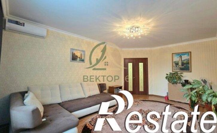 3-комн квартира улица Октябрьская Площадь, 31Б,  д. 31Б